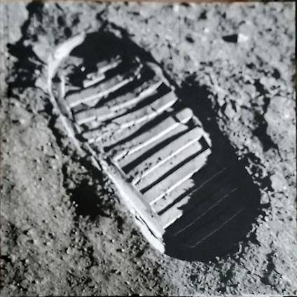 The NASA archives. 60 years in Space - copertina