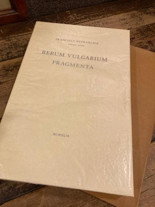Rerum Vulgarium Fragmenta - Francesco Petrarca - copertina