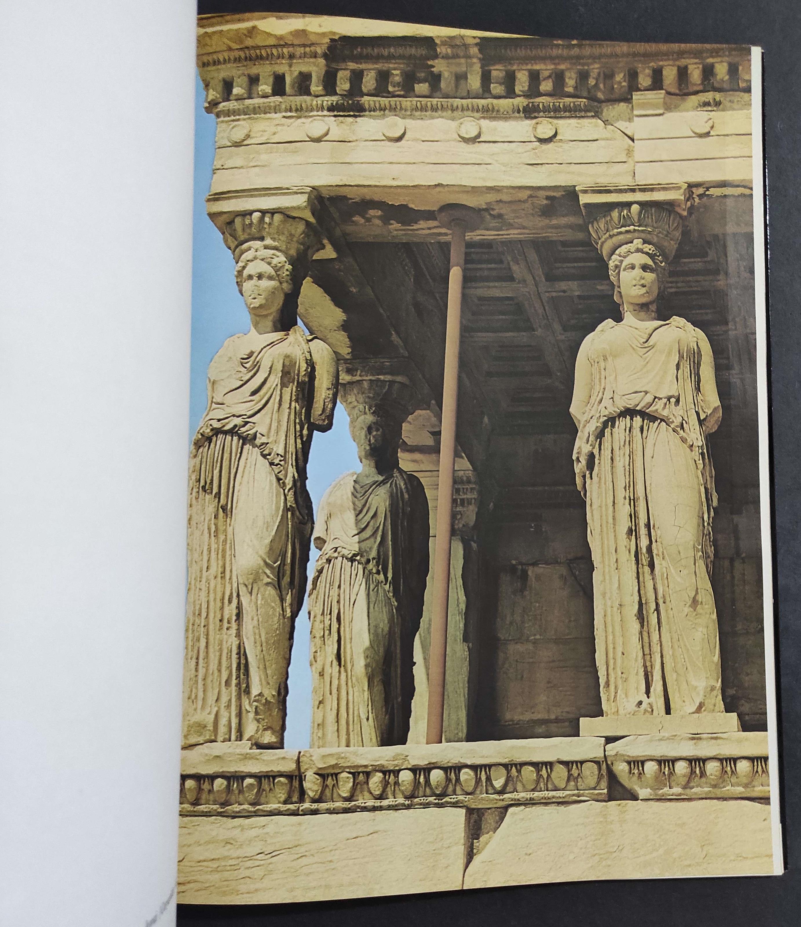 Les Musées Grecs - l'Acropole - M. Andronicos - Ed. Ekdotike Athenon - 1977