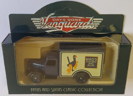Lledo Vanguards Days Gone Bedford 30 cwt Bird''s Custard