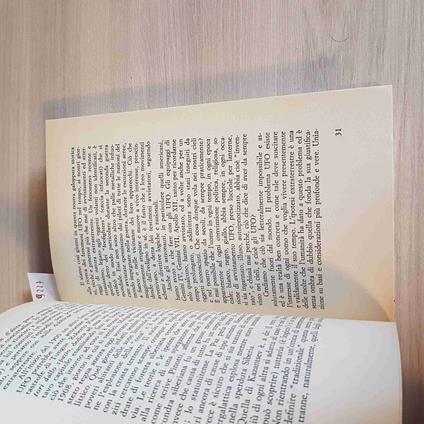 UFO chi sono da dove vengono perché ci spiano FRANCO OSSOLA - Franco Ossola - copertina