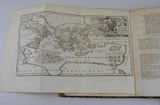 Opera. Interpretatione et notis illustravit Carolus Ruaeus Societ. Jesu ad usum serenissimi Delphini. Editio nova auctior et emendatior - Virgilio - copertina