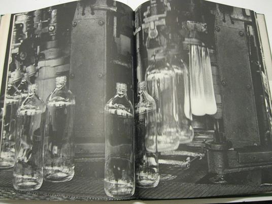 Le vetrerie Bormioli 1825-1967. Foto di Ugo Mulas - copertina