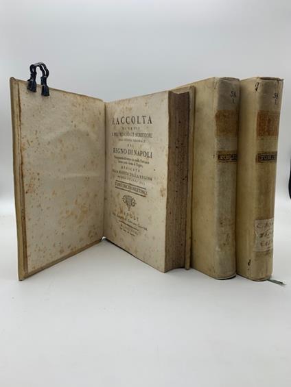 Compendio dell'Istoria del Regno di Napoli...divisa in tre parti. Tomo I, II, III in Raccolta di tutti i piu' rinomati scrittori dell'Istoria generale del Regno di Napoli - copertina