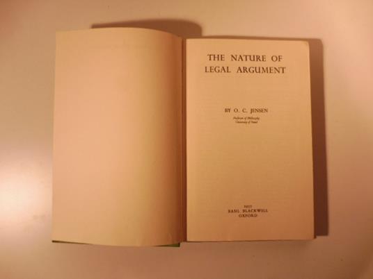 The nature fo legal argument - copertina