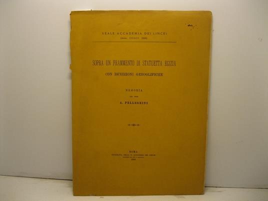 Sopra un frammento di statuetta egizia con iscrizioni geroglifiche. Memoria - copertina