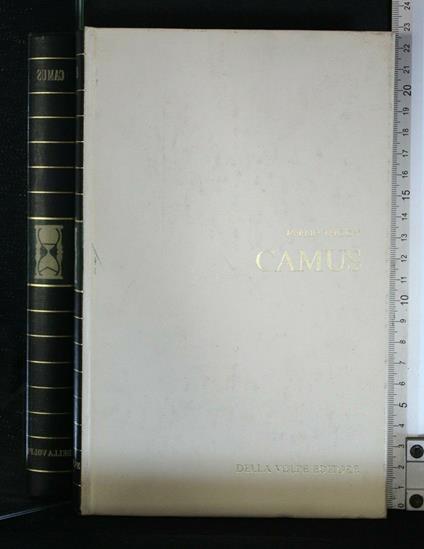 Camus - Philip Thody - copertina