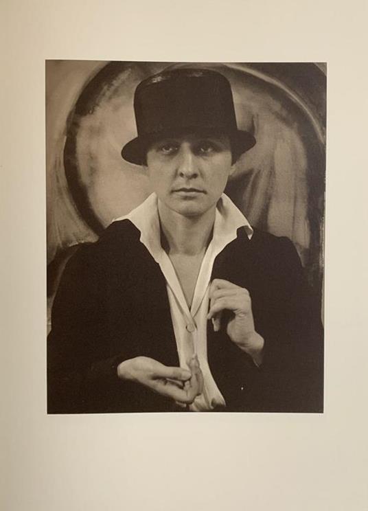 Georgia òKeeffe. A Portrait - Alfred Stieglitz - 2