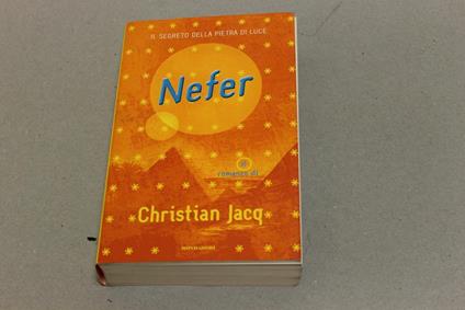 Nefer - Christian Jacq - copertina