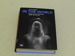 In the world. Skira. 2017-I - copertina