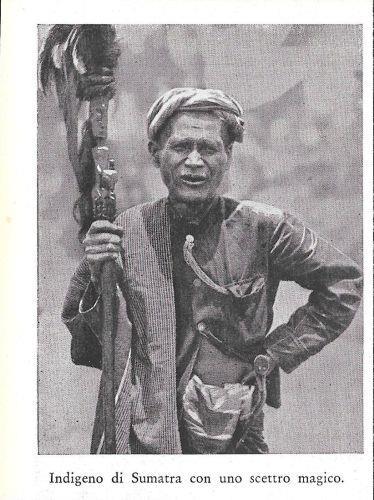 Indigeno di Sumatra con uno scettro magico. Stampa 1934 - copertina