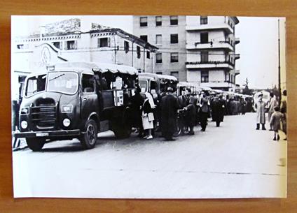 FOTO C.R.I. - CROCE ROSSA ITALIANA anni '40 Convoglio aiuti umanitari - copertina