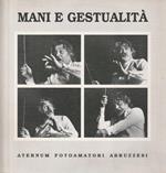 Mani e gestualità
