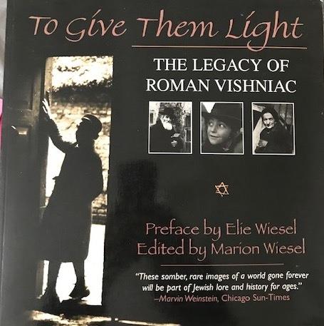 To Give Them Light. The Legacy of Roman Vishniac - copertina