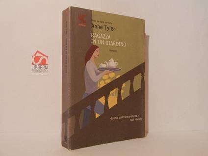 Ragazza in un giardino - Anne Tyler - copertina