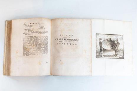 Dissertationes et adnotationes in aliquot ineditas veterum inscriptiones et numismata. Accedunt inscriptiones et monumenta quae extant in bibliotheca monachorum Camaldulensium S. Gregorii in Monte Coelio explicationibus illustrata - Gasparo Luigi Oderico - copertina