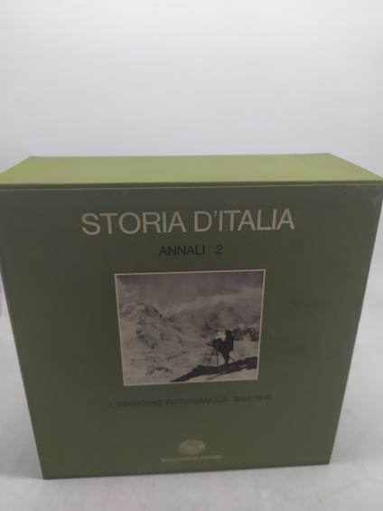 storia d'italia annali 2 l'immagine fotografica 1845-1945 einaudi - copertina