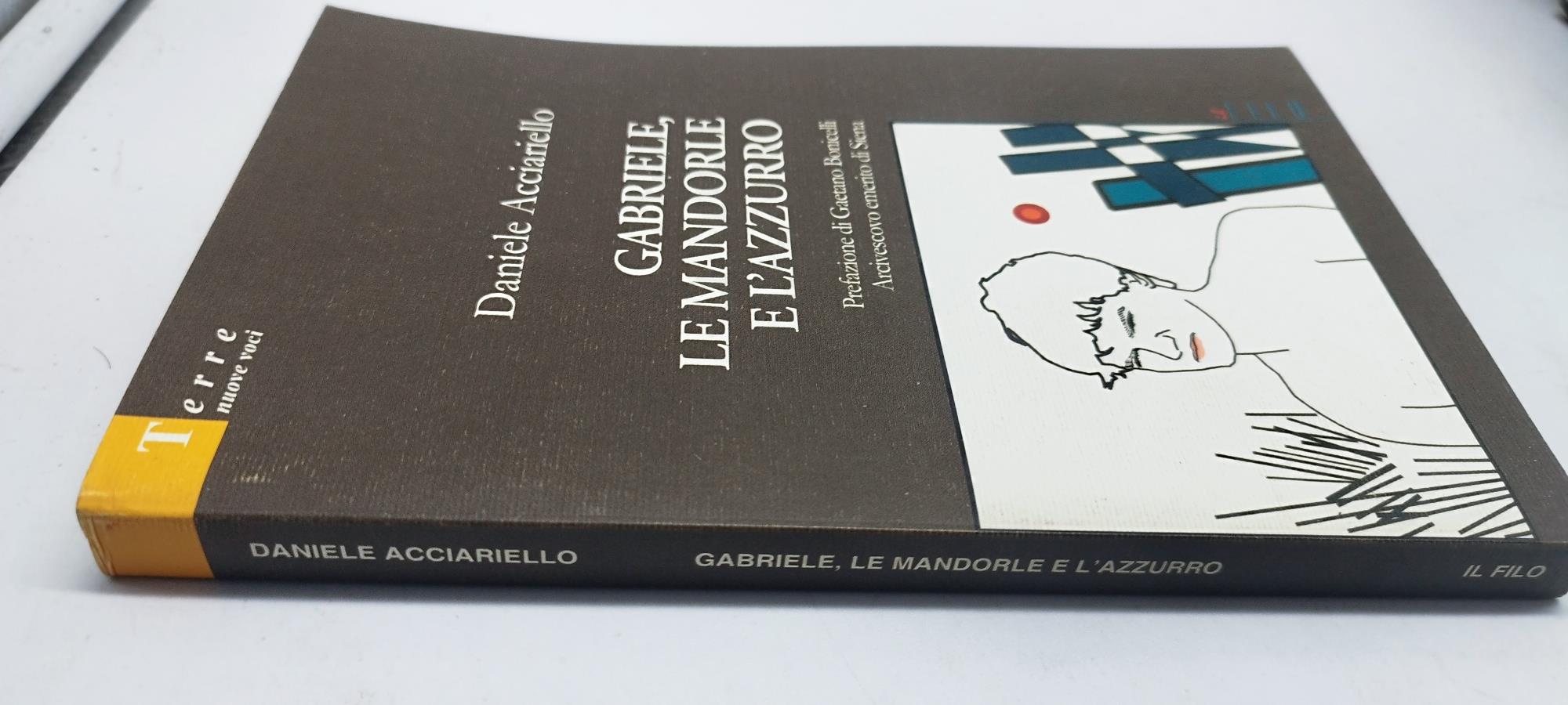 gabriele le mandorle e l'azzurro