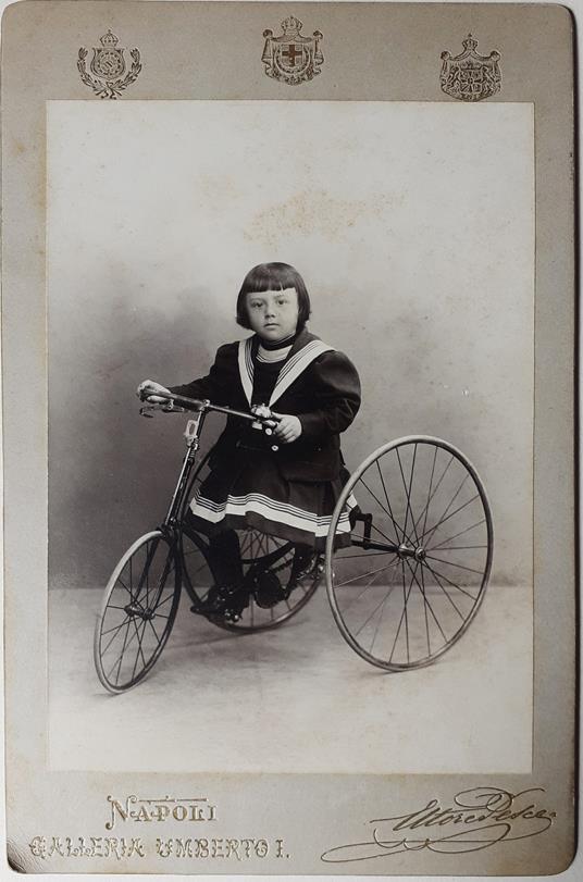 fotografia ai sali d'argento Ettore Pesce fotografo Napoli 1900 - copertina