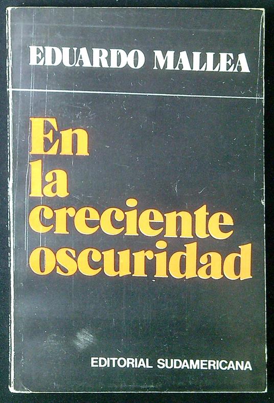 En la cresciente oscuridad - copertina