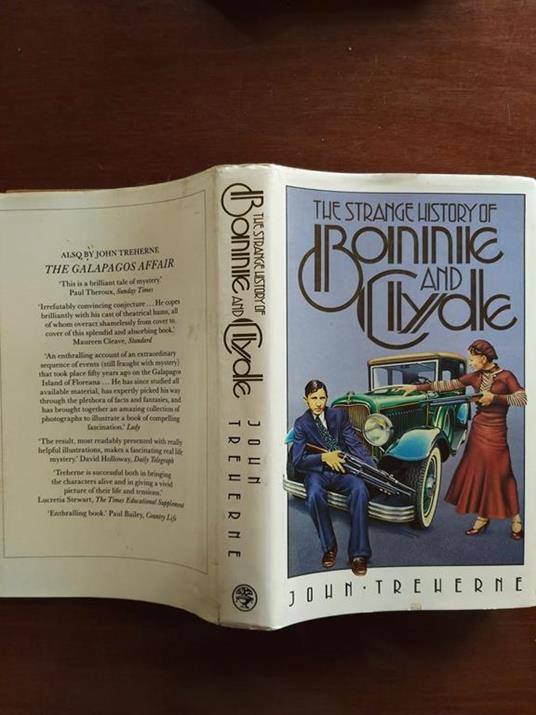 The strange history of Bonnie and Clyde - copertina