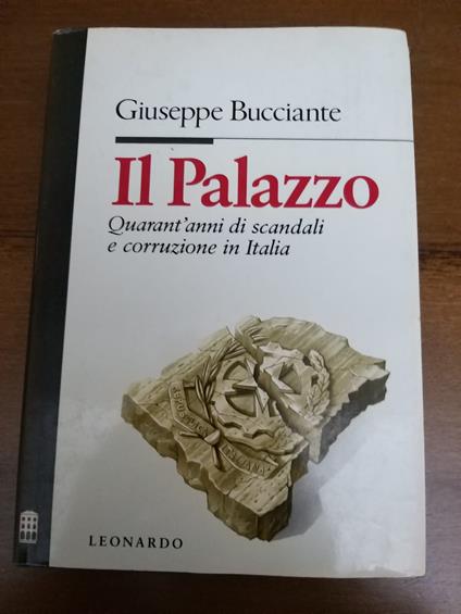 Il palazzo - Giuseppe Bucciante - copertina