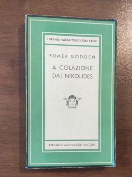 A Colazione Dai Nikolides - Rumer Godden - copertina