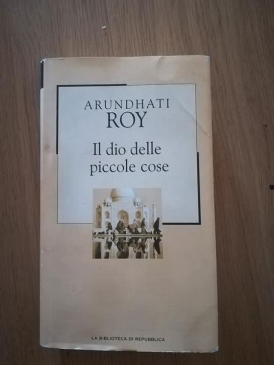 Il Dio Delle Piccole Cose - Arundhati Roy - copertina