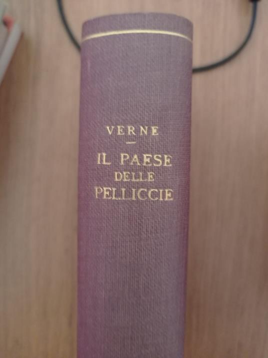 Il paese delle pelliccie - Jules Verne - copertina