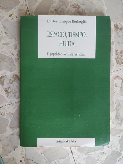 Espacio, tiempo, huida - copertina
