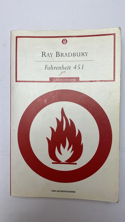 Fahrenheit 451 - Ray Bradbury - copertina