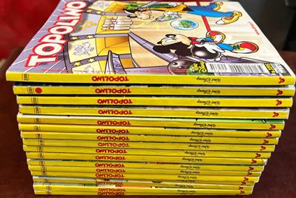 Lotto 17 fumetti Topolino (n° compresi tra 2300 e 2399 in descrizione) - copertina