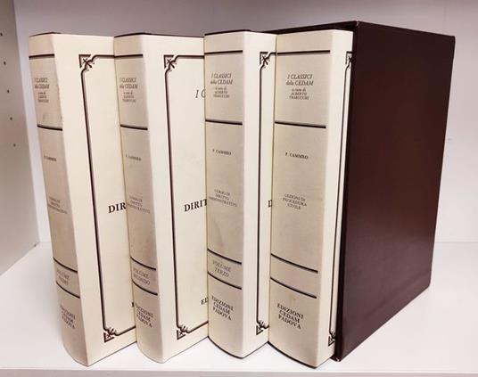 Corso di diritto amministrativo. Vol. 1: Introduzione, il diritto amministrativo obbiettivo (le fonti, contenuto, efficacia ed applicazione del diritto obbiettivo). Vol. 2: Rapporti giuridici e diritti subbiettivi, i subbietti, gli oggetti dei rappor - copertina
