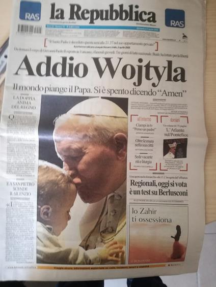 Addio Wojtyla - il mondo piange il papa - copertina