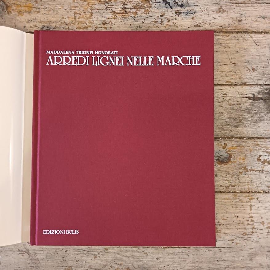 Arredi lignei nelle Marche