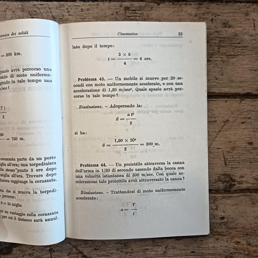 Problemi risolti di meccanica generale
