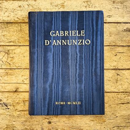Gabriele D'Annunzio - copertina