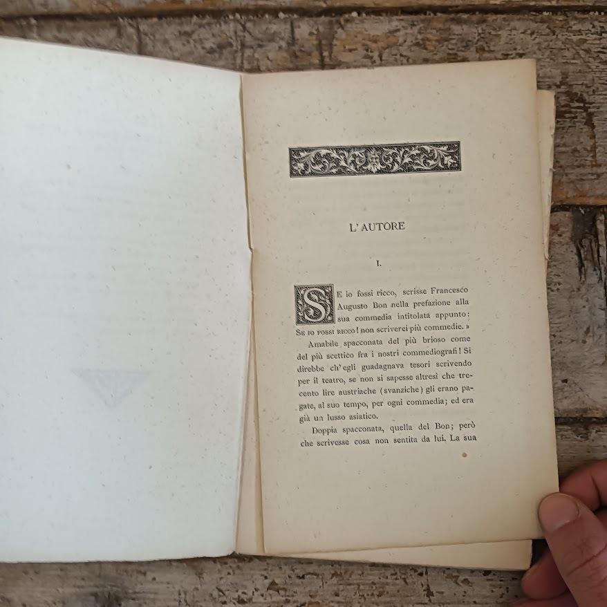 Figurine della scena di prosa