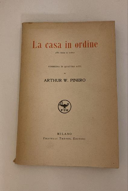 La Casa in ordine : commedia - copertina