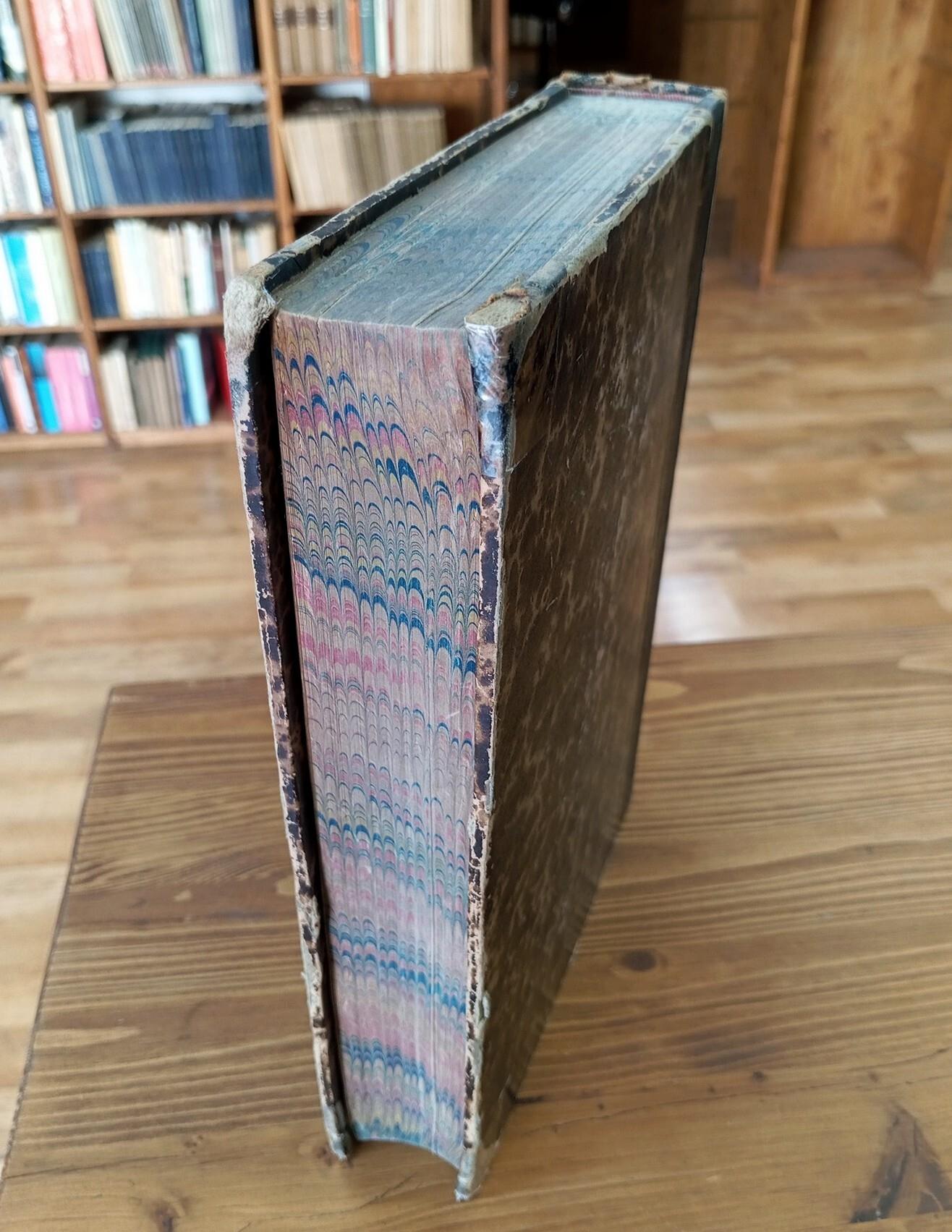 Essais - avec des notes de tous les commentateurs. Edition revue sur les textes originaux