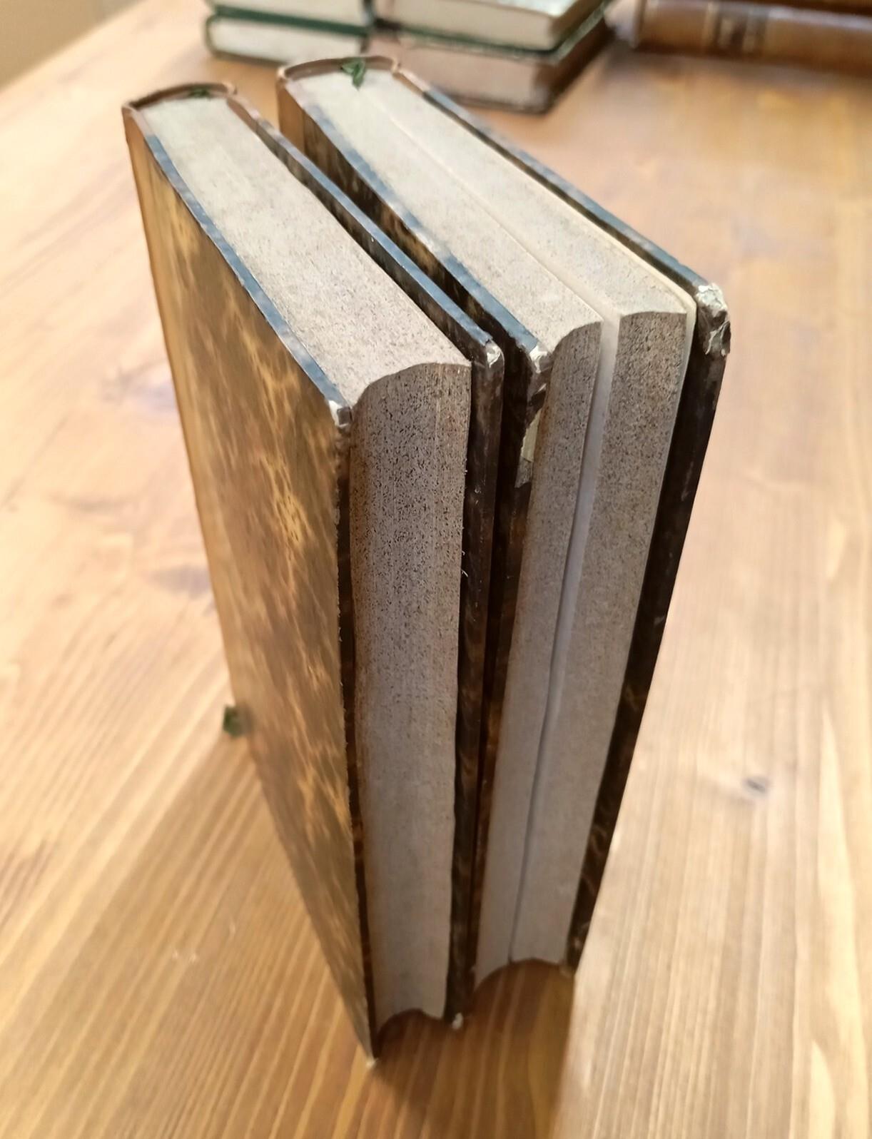 Souvenirs de la Révolution et de l'Empire. Tome premier et second