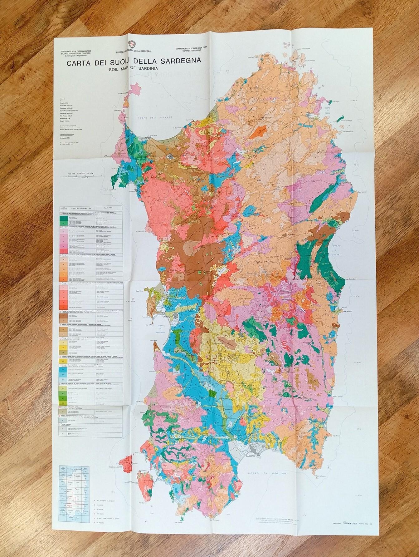 Nota illustrativa alla carta dei suoli della Sardegna - scala 1: 250 000