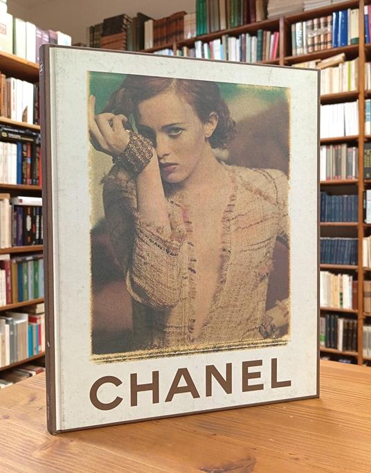 Chanel. Collection printemps / été 1998 - Karl Lagerfeld - copertina