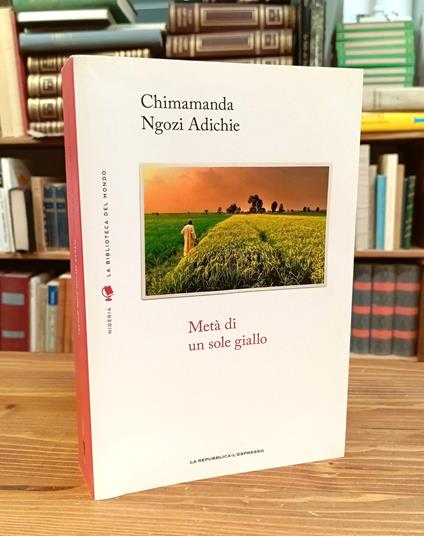 Metà di un sole giallo - copertina