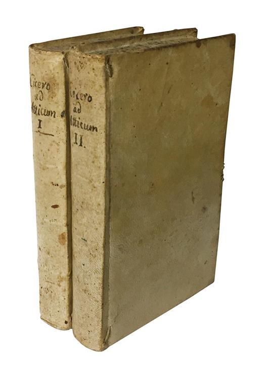 M. Tullii Ciceronis Epistolarum ad Atticum libri XVI. In duos tomos distribuiti, quibus accedunt Epistolae ad Q. Fratrem & ad Brutum & T. Pomponii vita ex Cornelio Nepote. Cum argumentis ad singulos libros, selectis variantibus lectionibus, & ad calc - Marcus Tullius Cicero - copertina