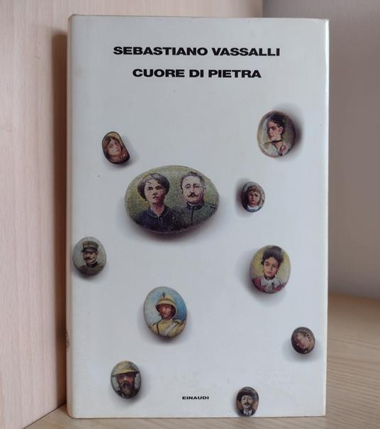 Cuore di pietra - Sebastiano Vassalli - copertina