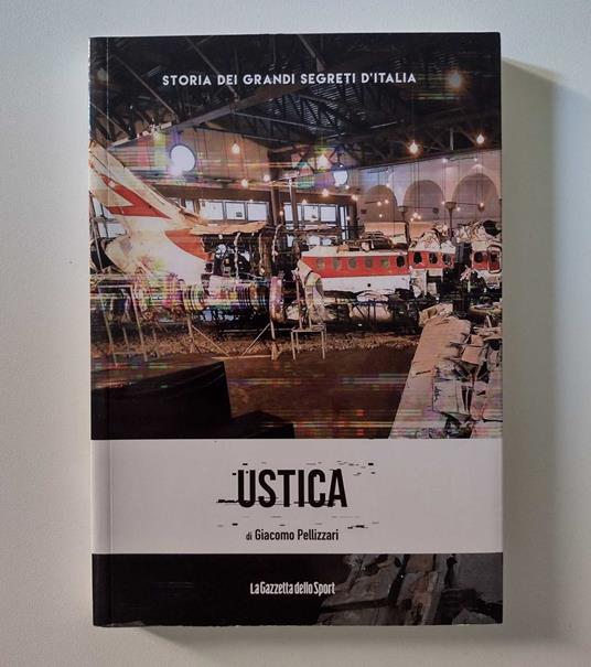 Ustica - copertina