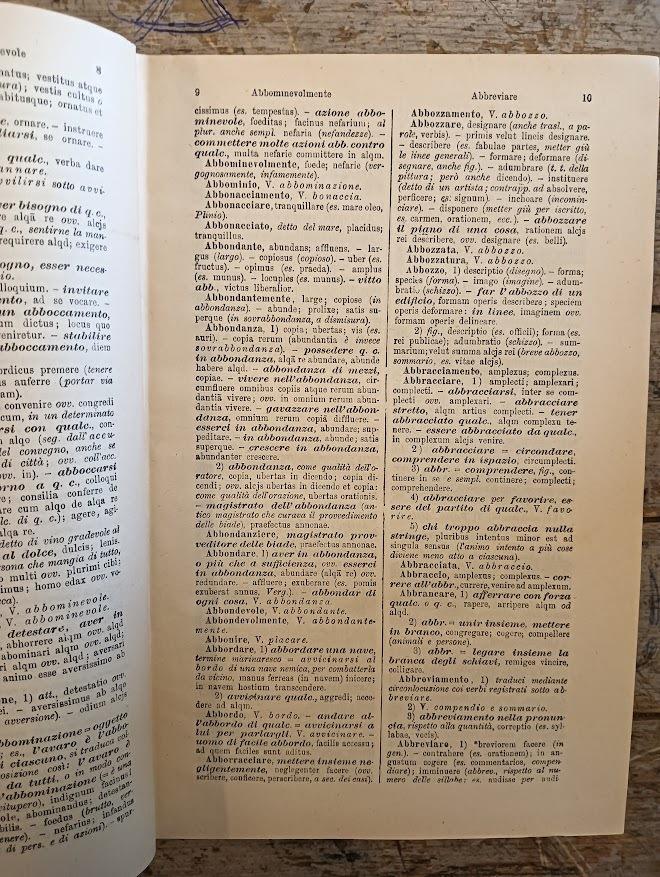 Dizionario italiano-latino