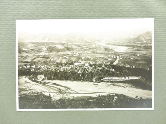 Val Borbera. Vignole Borbera. Otto fotografie originali - copertina