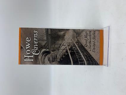 Howe Caverns. Road Map Northeastern United States (pieghevole) - copertina